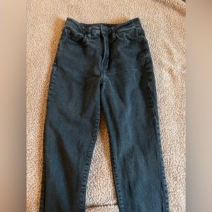 Old navy size 4 black skinny jeans